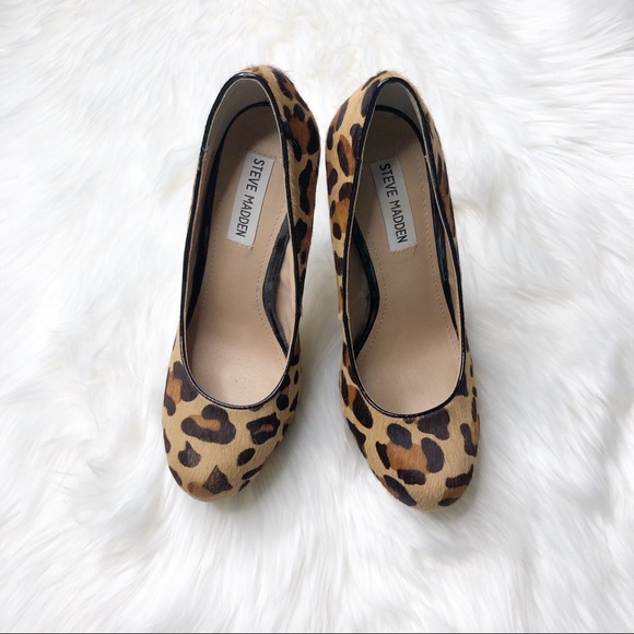 STEVE MADDEN. Leopard print pony hair pumps - Picture 4 of 8
